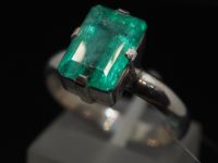 Серебряное кольцо с натуральным изумрудом 2.9 карат - 147