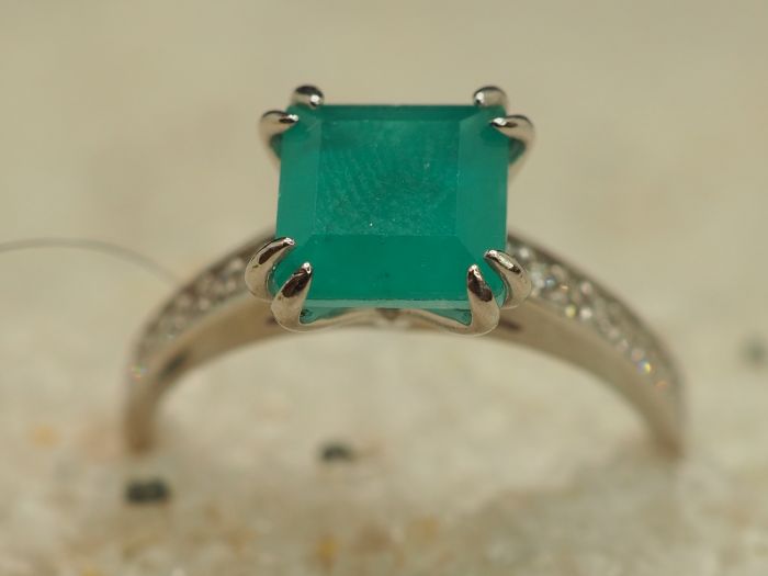 Серебряное кольцо с горным хрусталем-260
